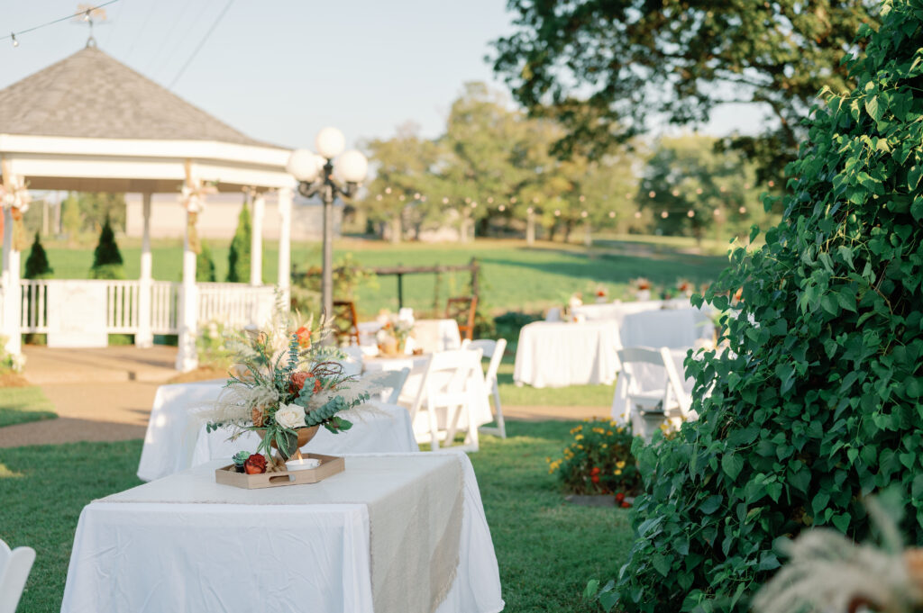 Wedding decor for an outdoor backyard wedding in Tennessee. 