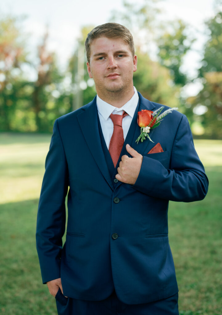 Groom preparing for his Nashville Wedding